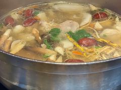 -千岛蚝高压锅生蚝·人参火锅(白云万达店)