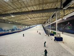-乔波室内滑雪场
