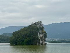 -星湖旅游景区七星岩