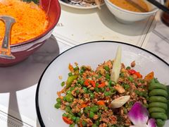 罗勒叶炒鸡肉碎-太食獸泰式茶餐厅(济南万象城店)