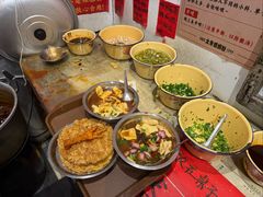 -柳州肥姨妈大骨螺蛳粉(万达中心店)