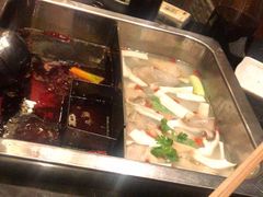 -百年川椒重庆老火锅(光谷店)