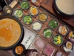 -银米·云南传统过桥米线(双廊黑金冠店)