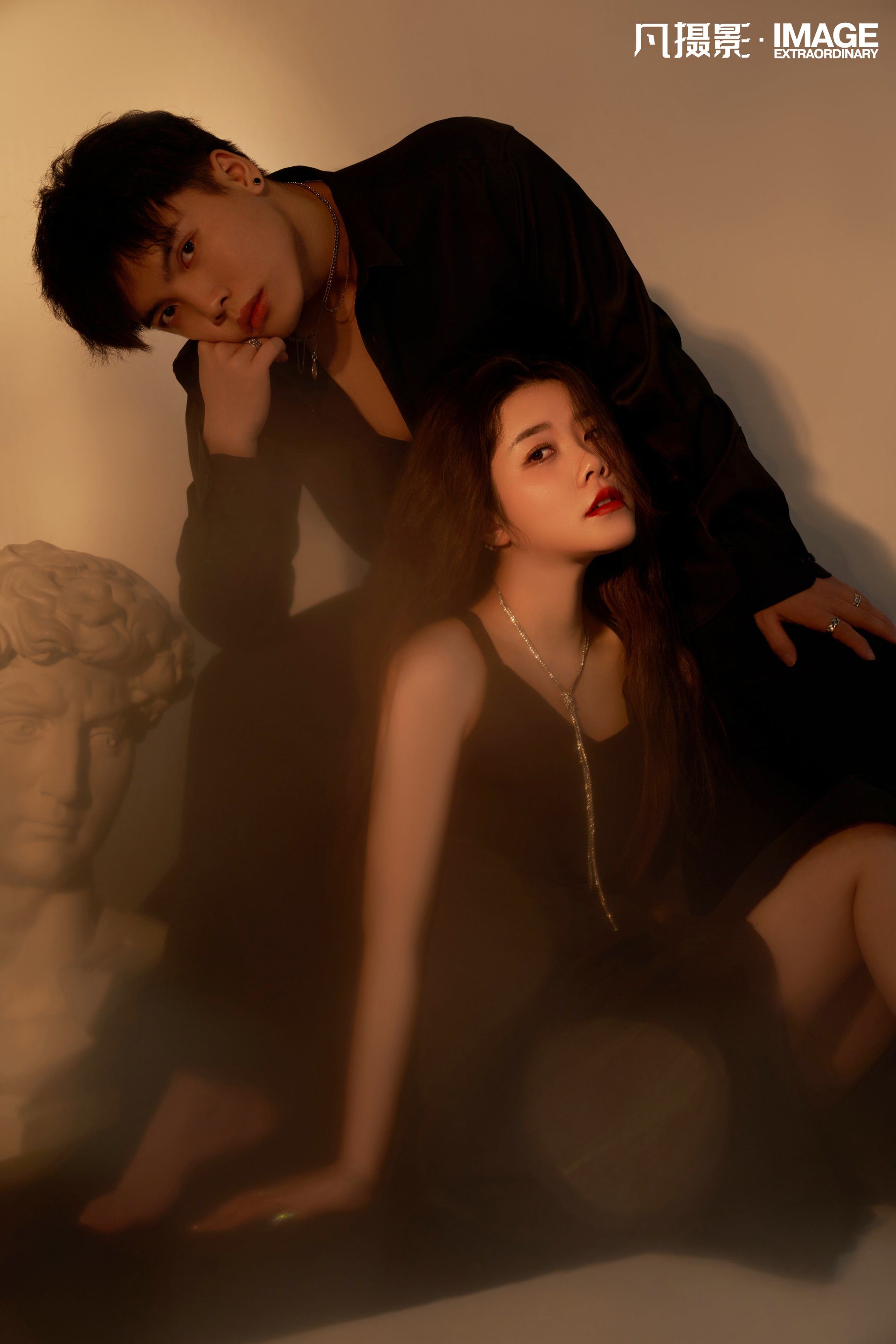 情侣写真温情脉脉