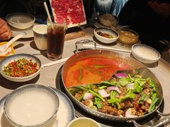 -伴山牛贵州黄牛肉火锅·苗疆非遗艺术餐厅(上海首店)
