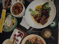 -金色印象·4k影院式足体养生(龙腾路店)