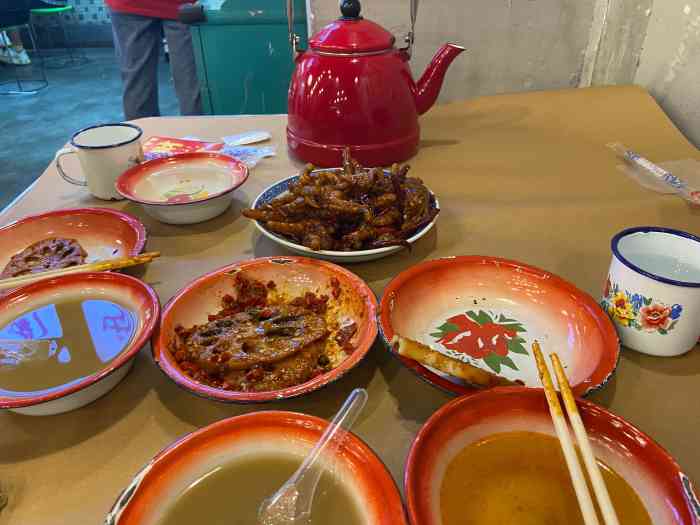 老三样·美食研发馆(绿茵路店)