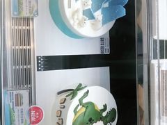 -85度C(生甜甜圈研究工坊·上海平凉店)