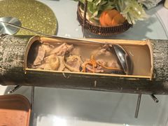 -刘姐啤酒鱼民族演艺餐厅(西街总店)