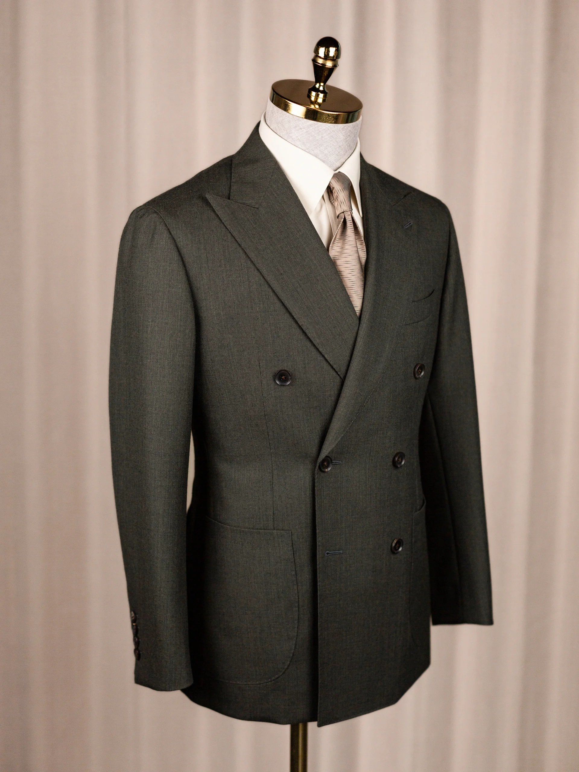 小众高级的复古男士西装