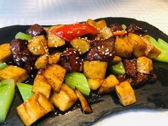 -湖庭壹品鸭王·传统北京烤鸭·别墅私房菜·庭院宵夜(江宁店)