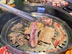 -哈哈碳都·牛肋条无限自助烤肉(台江万达店)