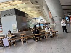 -星巴克(北京南站2B检票口)