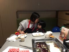 带老婆小孩一起来吃，-海底捞火锅(漕宝路店)
