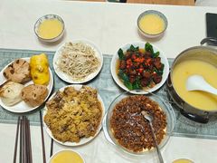 -乐禧母婴全自营月嫂(宝山店)