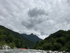 -秦岭峡谷漂流景区