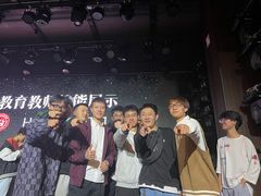 -爱客得牛排海鲜烤肉·火锅自助(春熙路黑金好店)