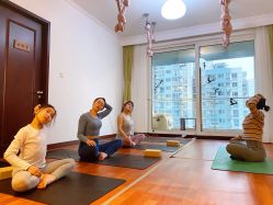 -Yvon yoga 瑜伽·精准体态管理中心