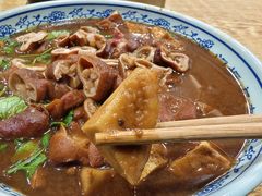 -六爷门框百年卤煮
