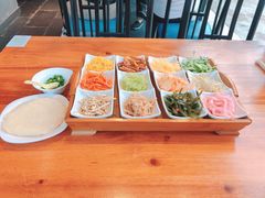 -怪噜范·老贵阳街头名小吃(鸿通城店)