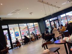大堂-星巴克(武汉江夏中百广场店)