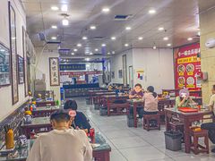 -牛一嘴·兰州牛肉面·大盘鸡(财富中心店)