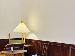 -Café Monson