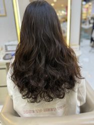 -虫二·专注健康烫染沙龙