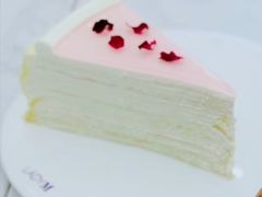 玫瑰草莓千层蛋糕-PAUL LAFAYET 法式甜品(港汇广场店)