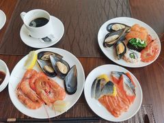 -天际餐厅(广州珠江新城假日酒店)