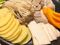 火焰山烤牛肠-晃晃悠悠酒肉合作社