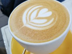 -UNI UNI(环亚凯瑟琳店)