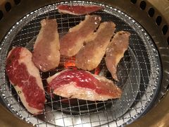-山川小町·极番烧肉(新地假日广场店)