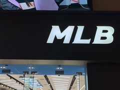 -百联奥特莱斯广场(武汉盘龙店)