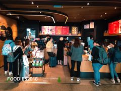 -星巴克(广州南站A18检票口楼上)