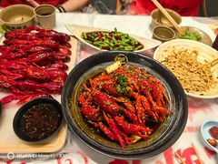 -肥肥虾庄·金牌油焖大虾(汉口城市广场店)