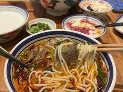 -云阿蛮云南生烫牛肉米线(奉贤路店)