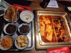 螺蛳粉牛油辣锅-九鼎轩脆毛肚火锅(三钢里店)