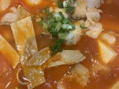 -渝是乎川渝小炒(新世界百货望京店)