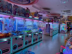 -乐多星球潮玩中心(沈阳嘉里城店)