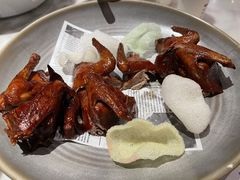 -蝴蝶里·粤菜·点心(滨江龙湖店)