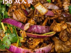 -胡须佬鸡煲四季火锅店(石厦西村直营店)