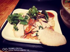 -亮亮面馆(经六路店)