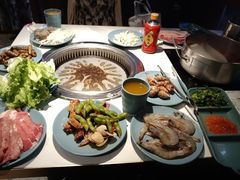 -千滋百味自助烤肉火锅(东门町店)
