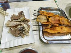 手抓羊肉-尕有炕锅烤羊肉