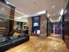 -武汉光谷广场杨家湾地铁站怡程酒店