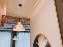 -兔行天下-鸿鹤鲜锅兔(中海国际店)