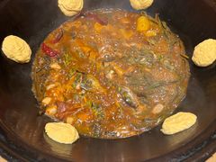 -万里闯关东铁锅炖菜馆(高新旗舰店)