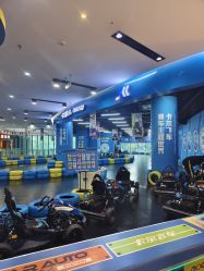 -卡尔飞车(武汉青山印象城店)