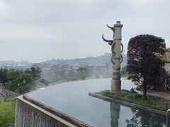 -七彩云南古滇温泉山庄